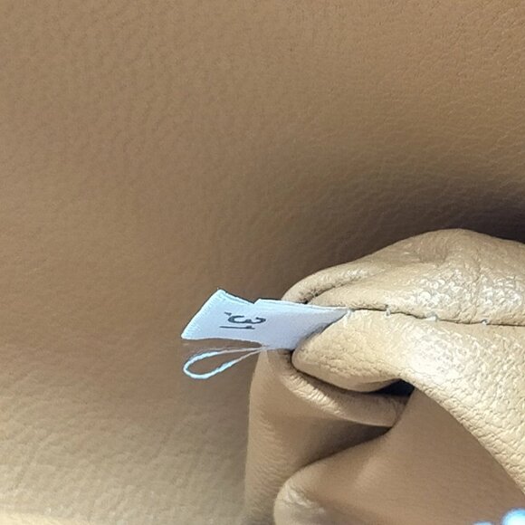 Authentic Prada Brown Leather Hand Bag mn420-121425 - Picture 16 of 16